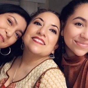 Meet your Posher, Claudia